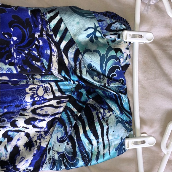 Multi pattern blue dress - Picture 3 of 4